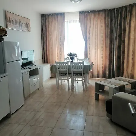 хоризонт м * スヴェティ・ヴラス